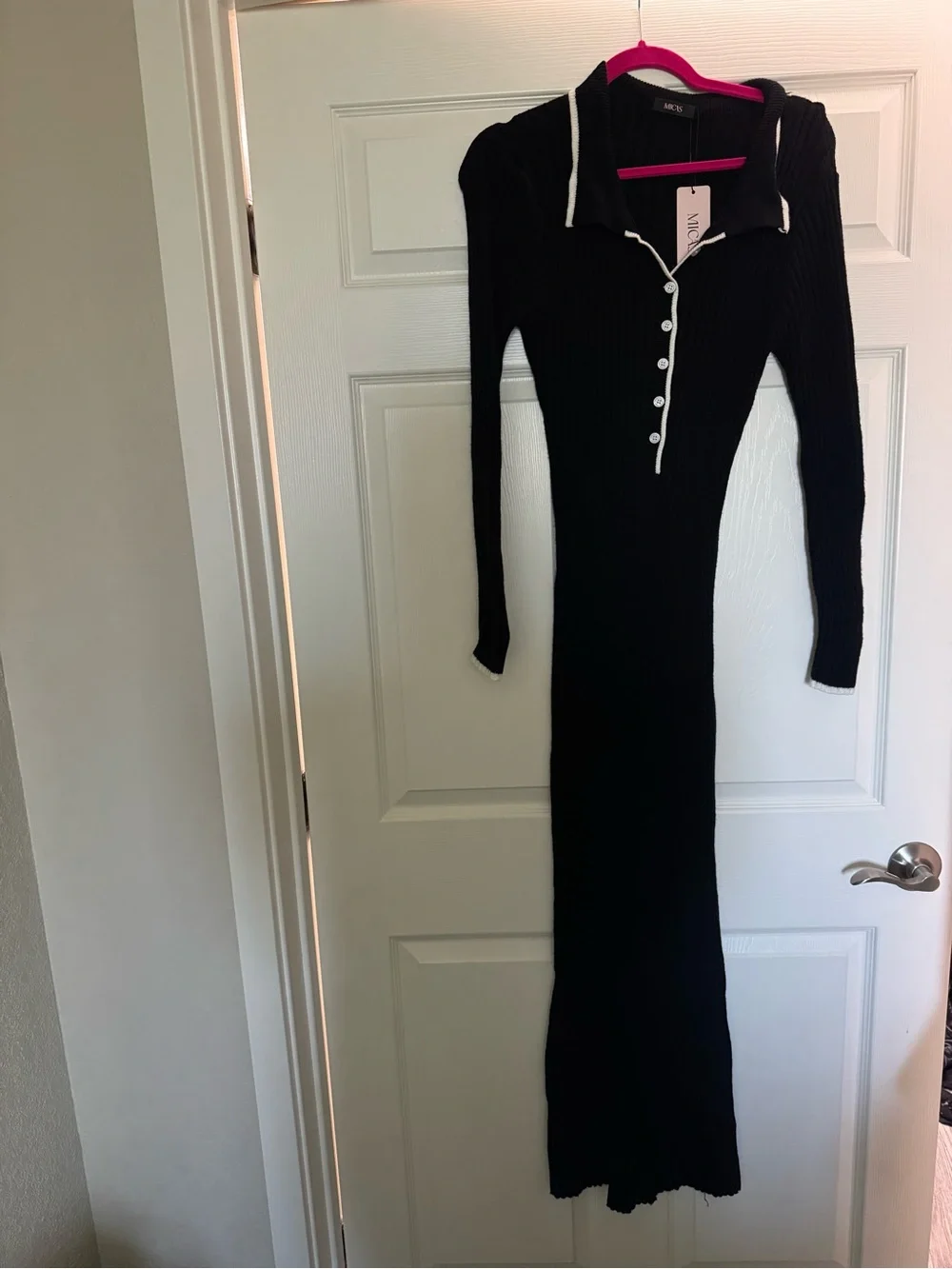 Black Long-Sleeve Ribbed Polo Maxi Dress with Contrast Trim